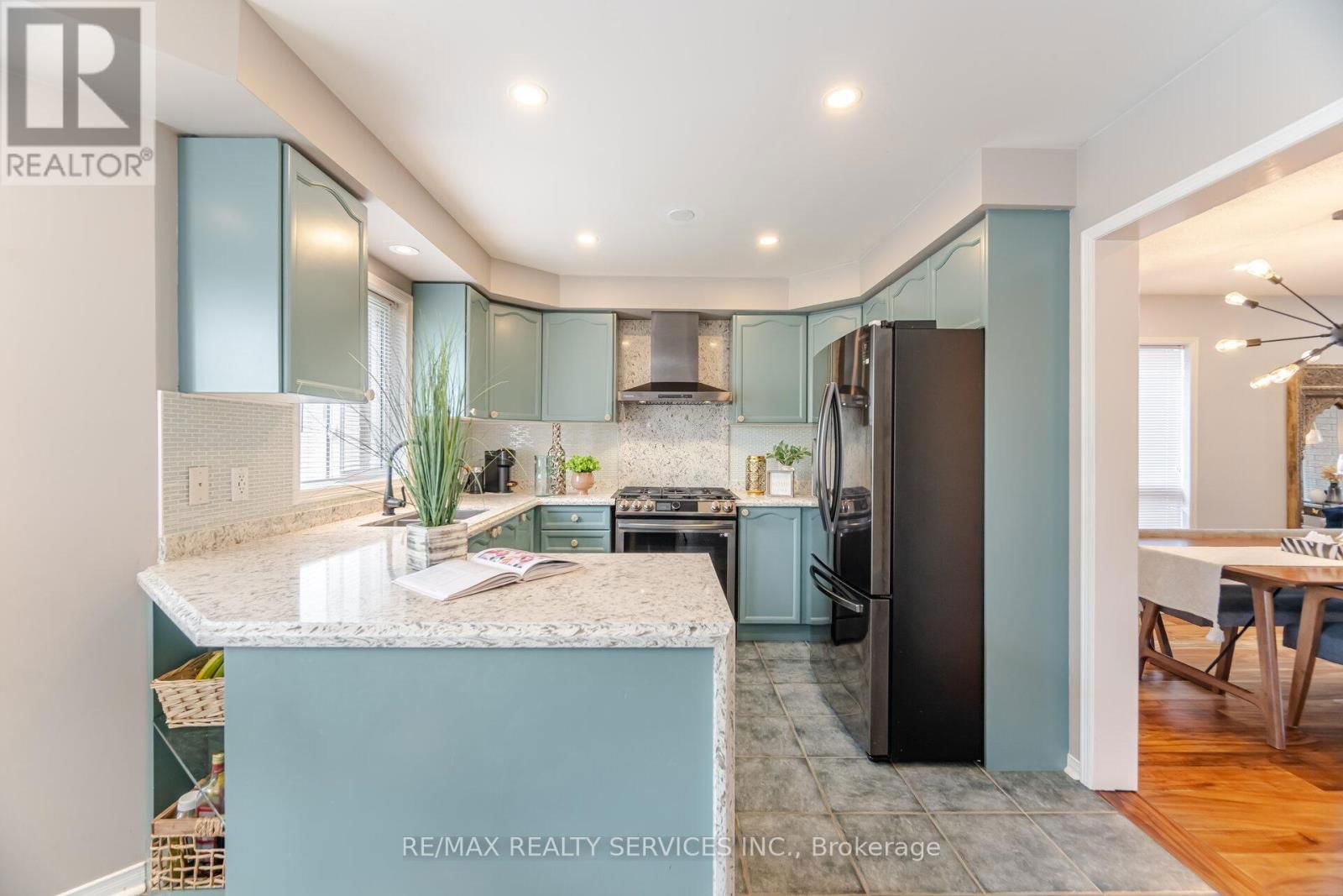 23 FENWICK PLACE Image 14