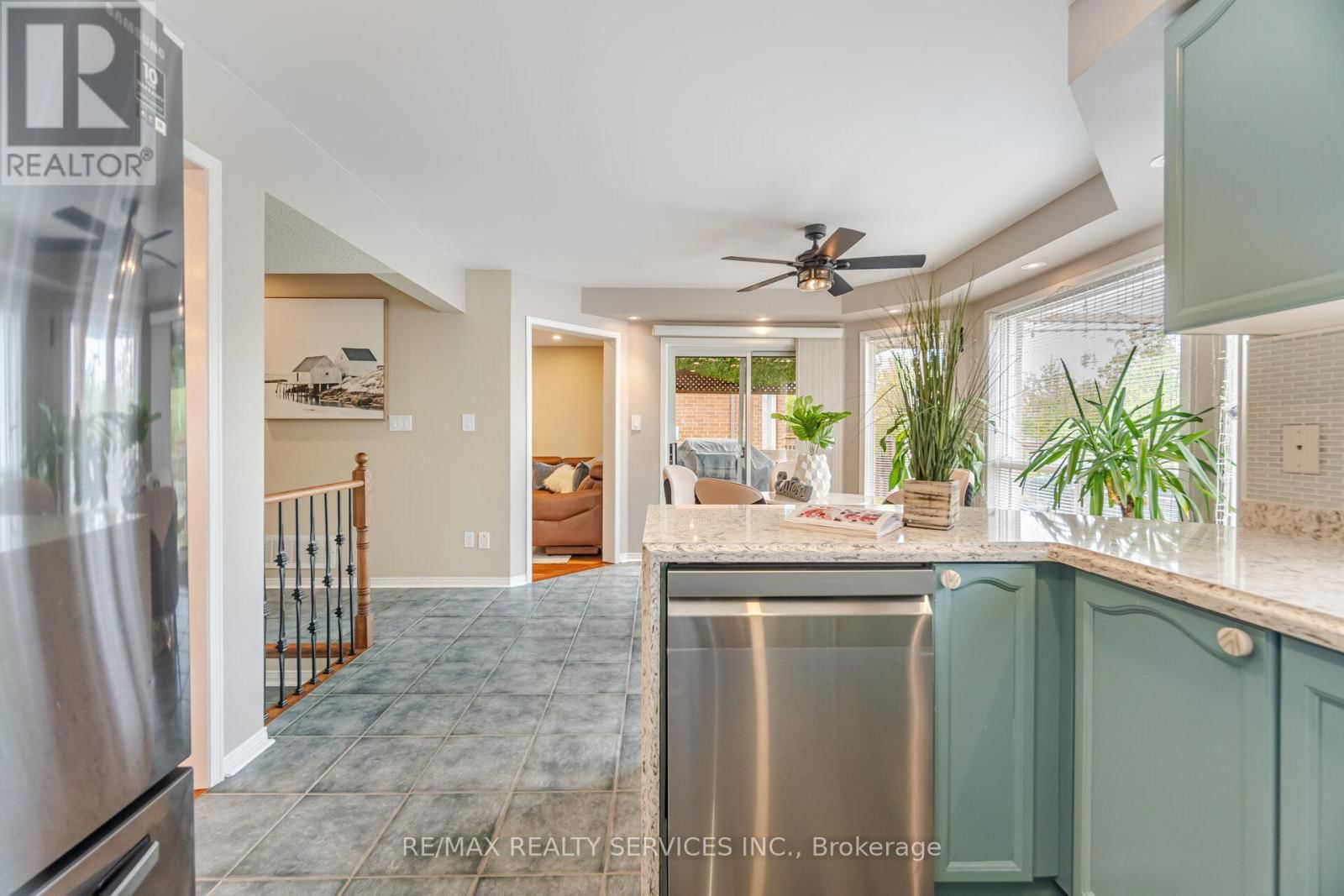 23 FENWICK PLACE Image 16