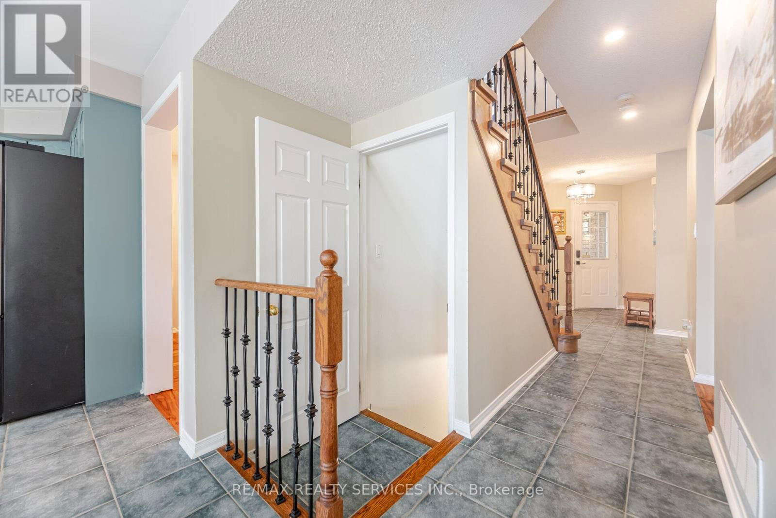 23 FENWICK PLACE Image 37