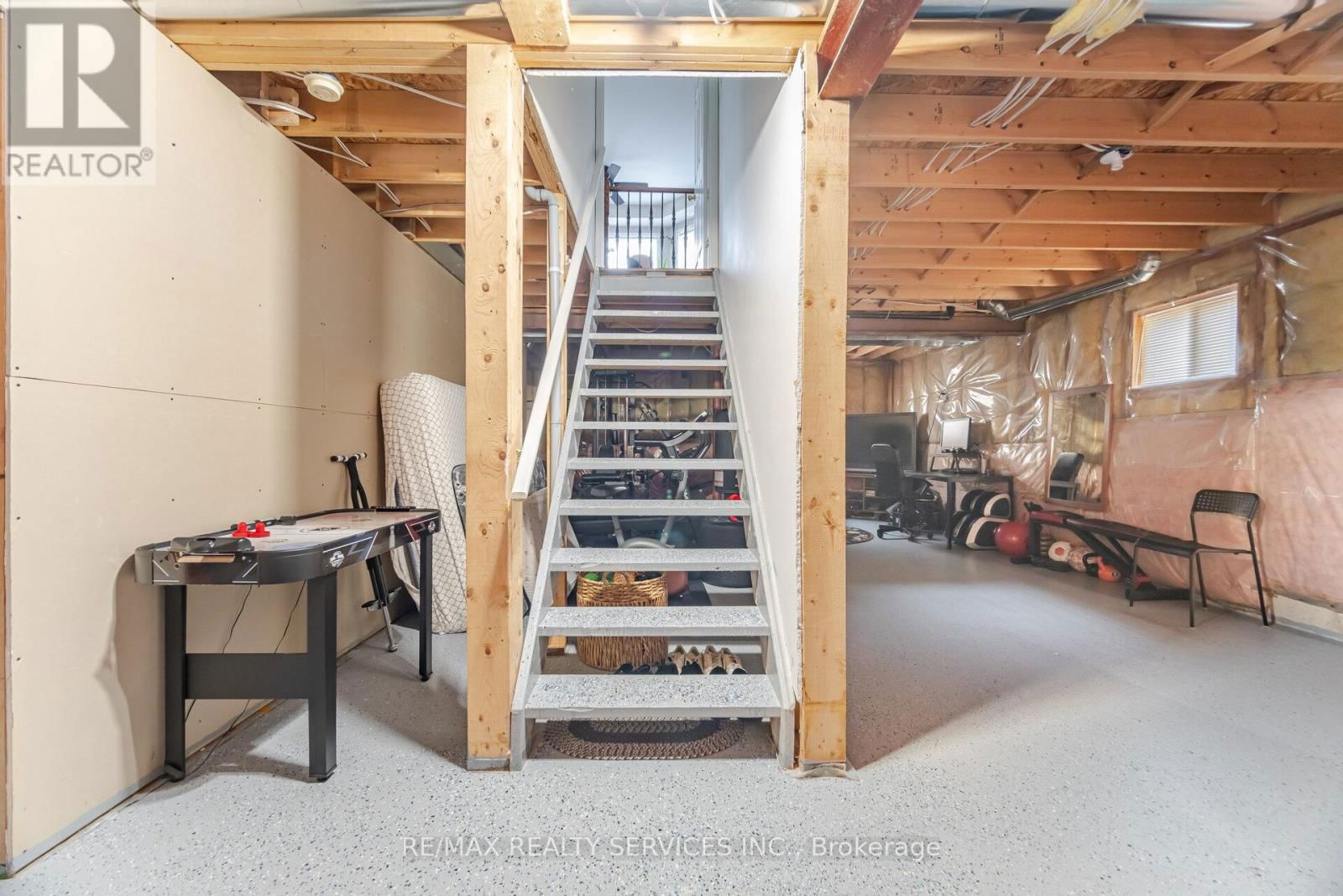 23 FENWICK PLACE Image 38