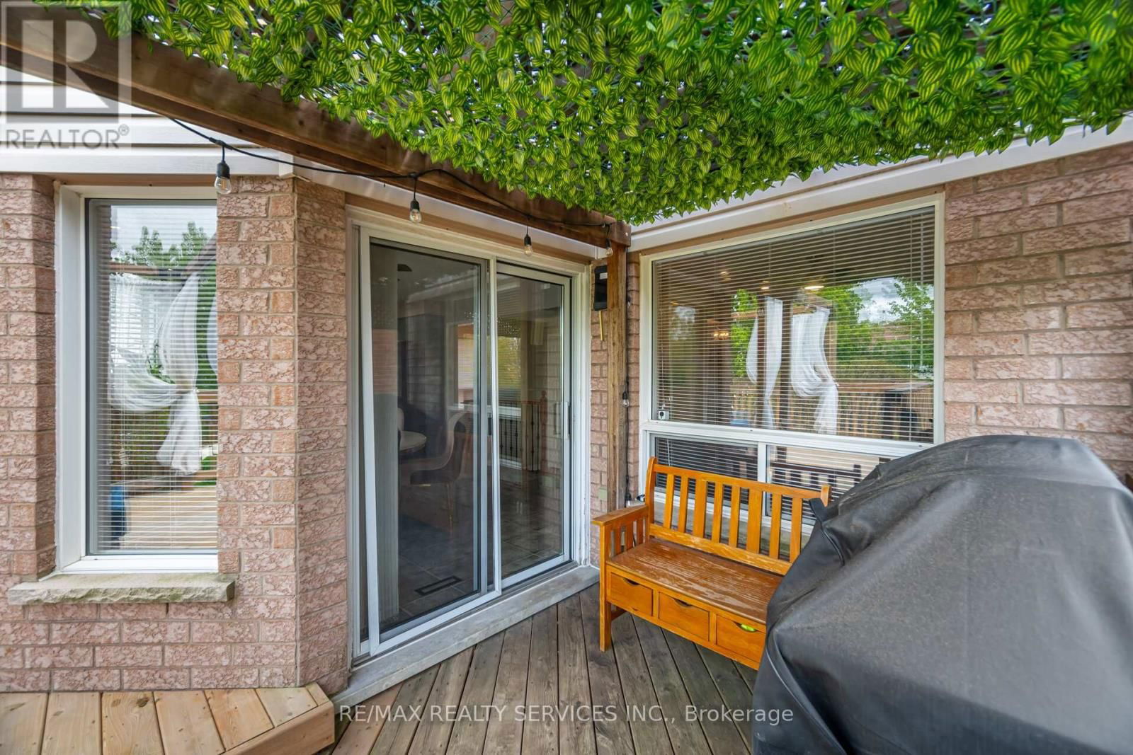 23 FENWICK PLACE Image 44