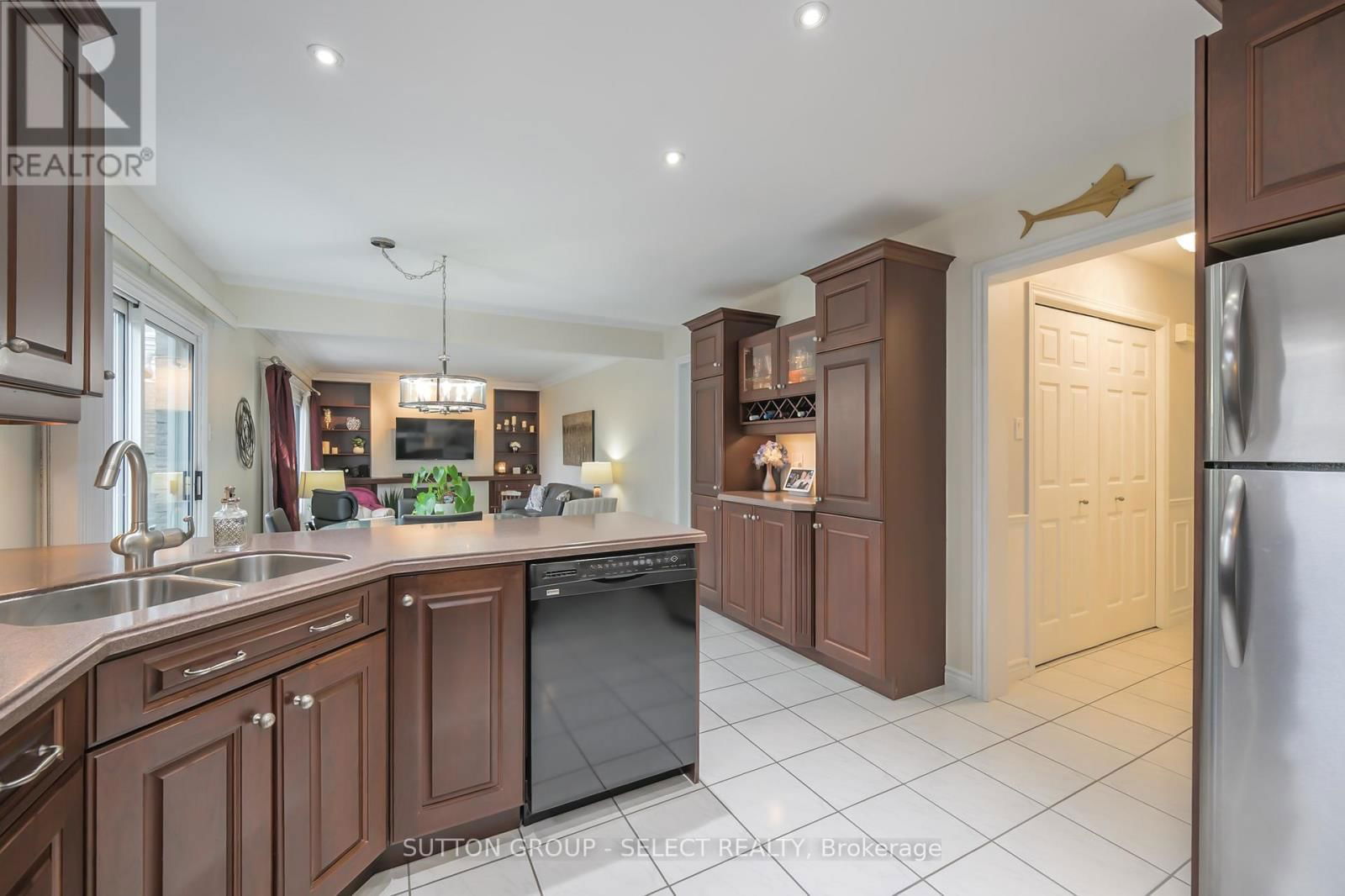 66 JENNIFER ROAD Image 22