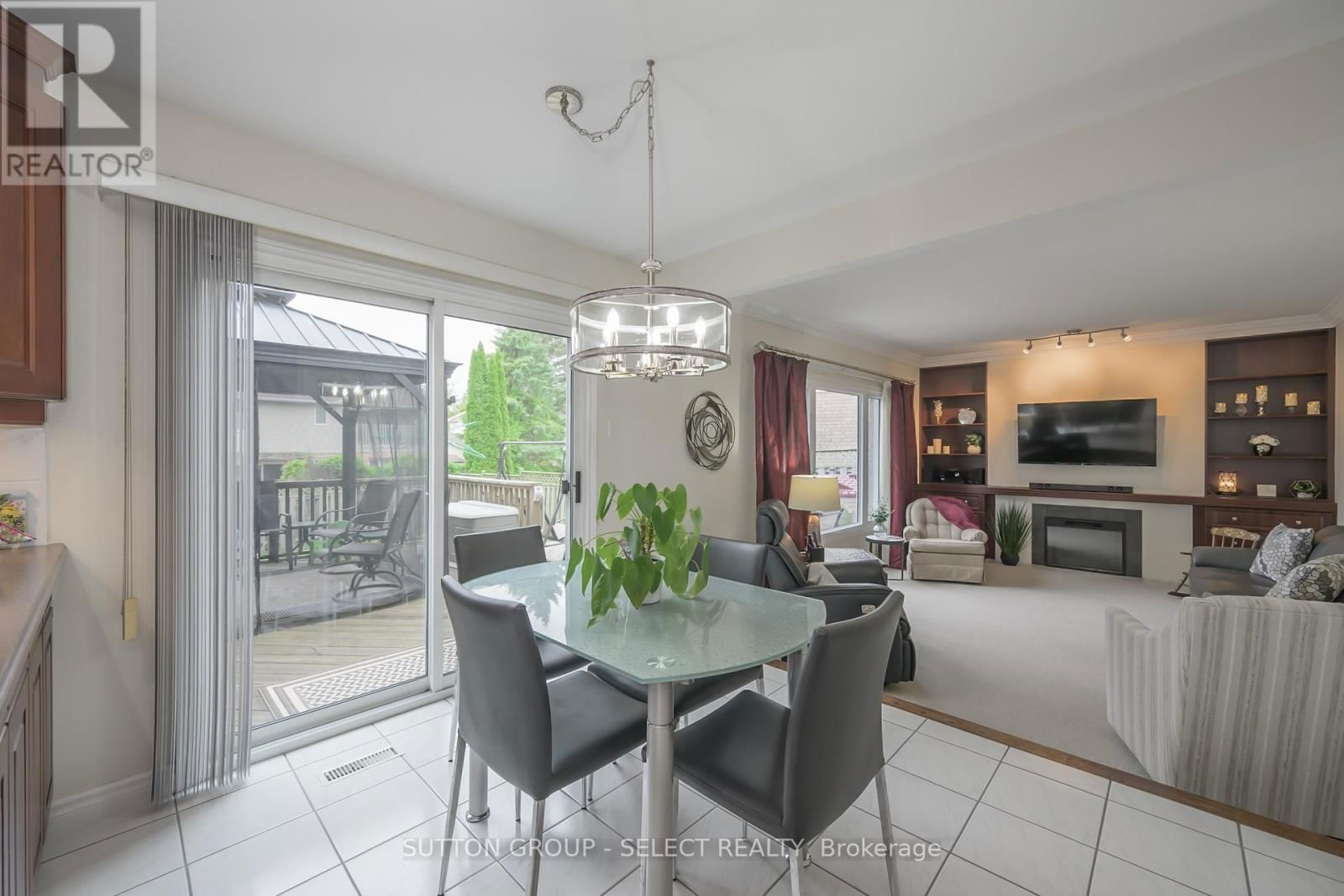 66 JENNIFER ROAD Image 23