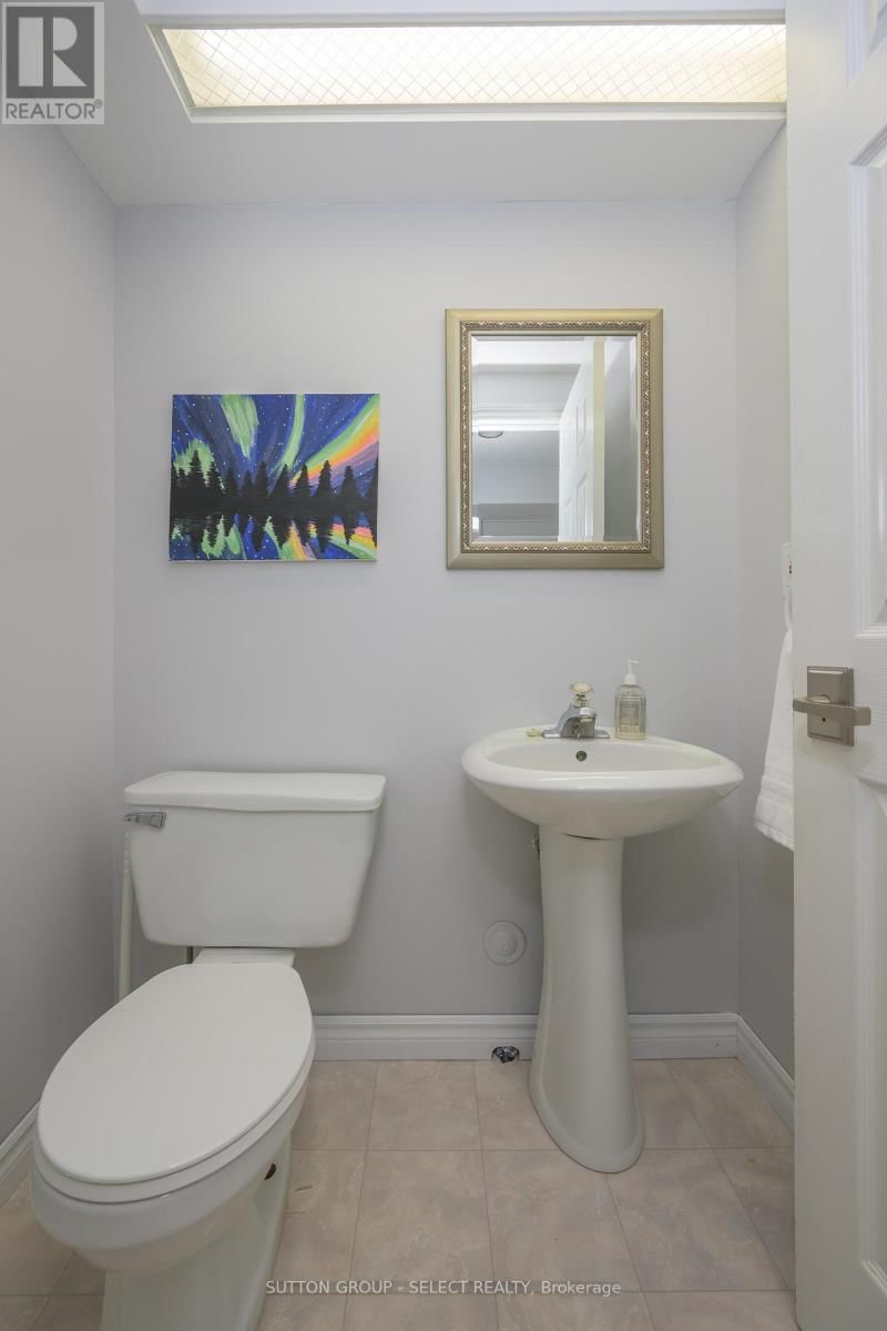 66 JENNIFER ROAD Image 45