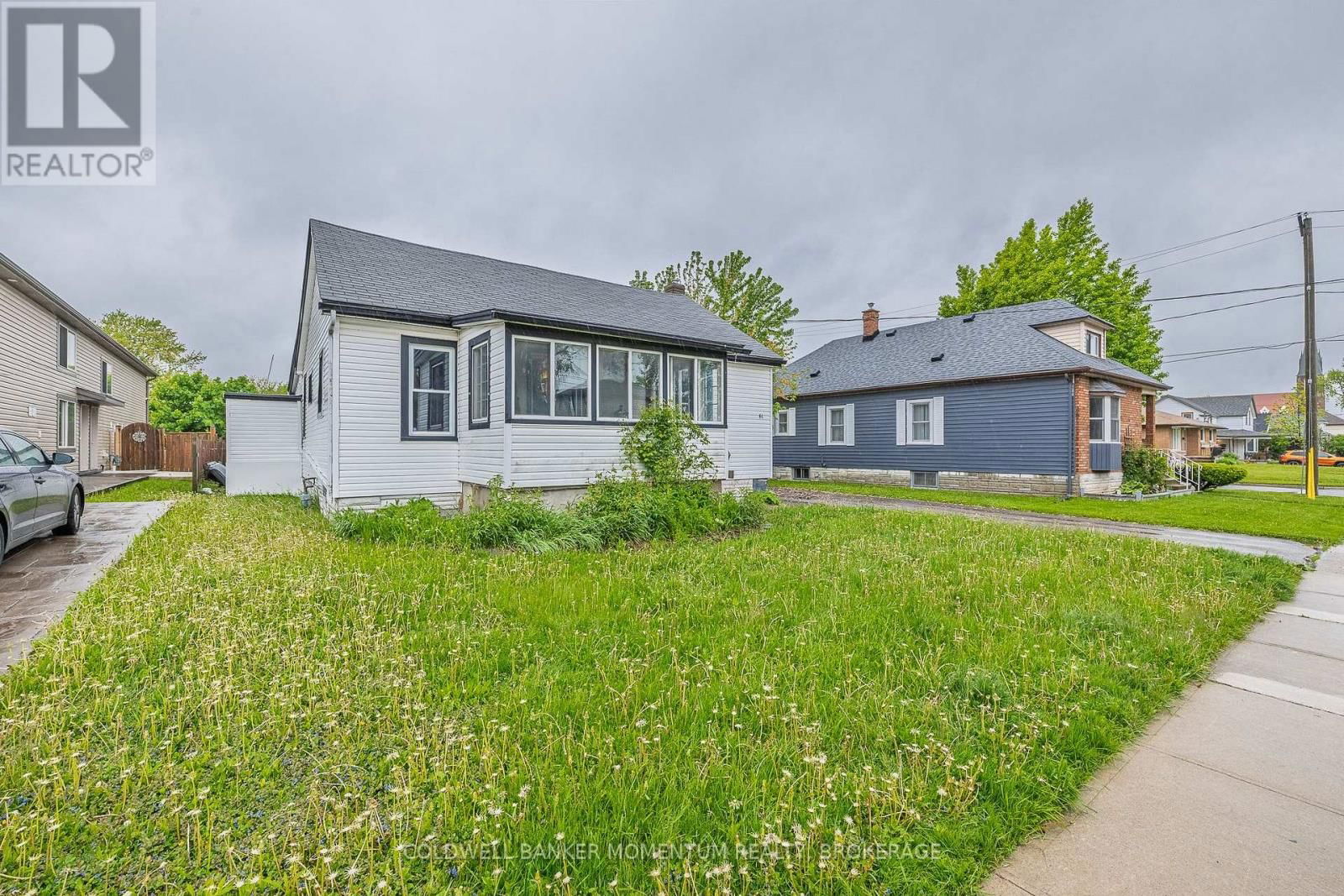 61 QUEEN STREET SOUTH Image 2