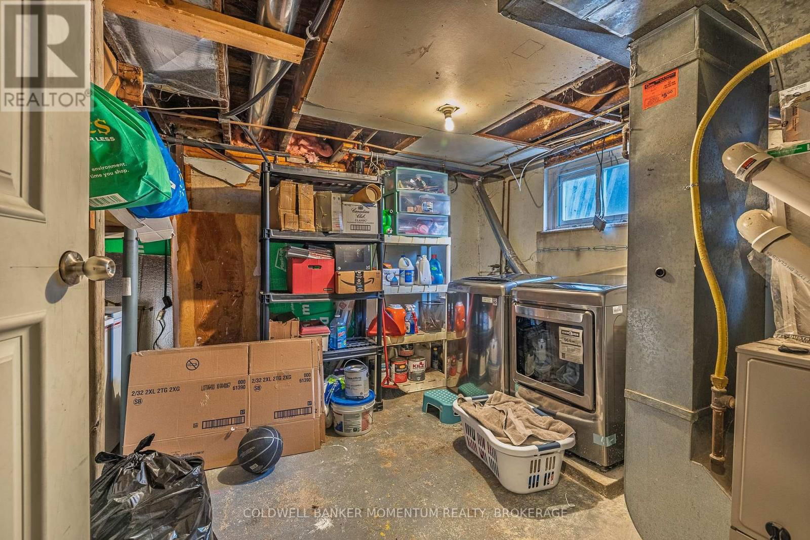 61 QUEEN STREET SOUTH Image 29