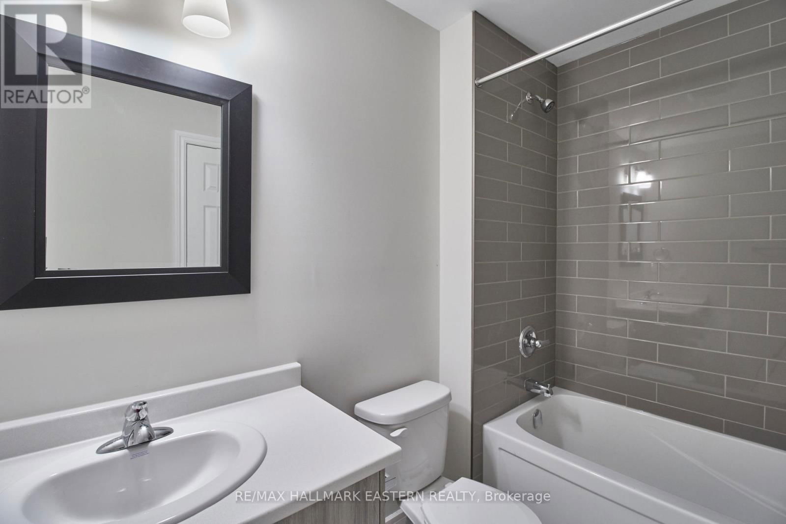 30 COLDBROOK DRIVE Image 8