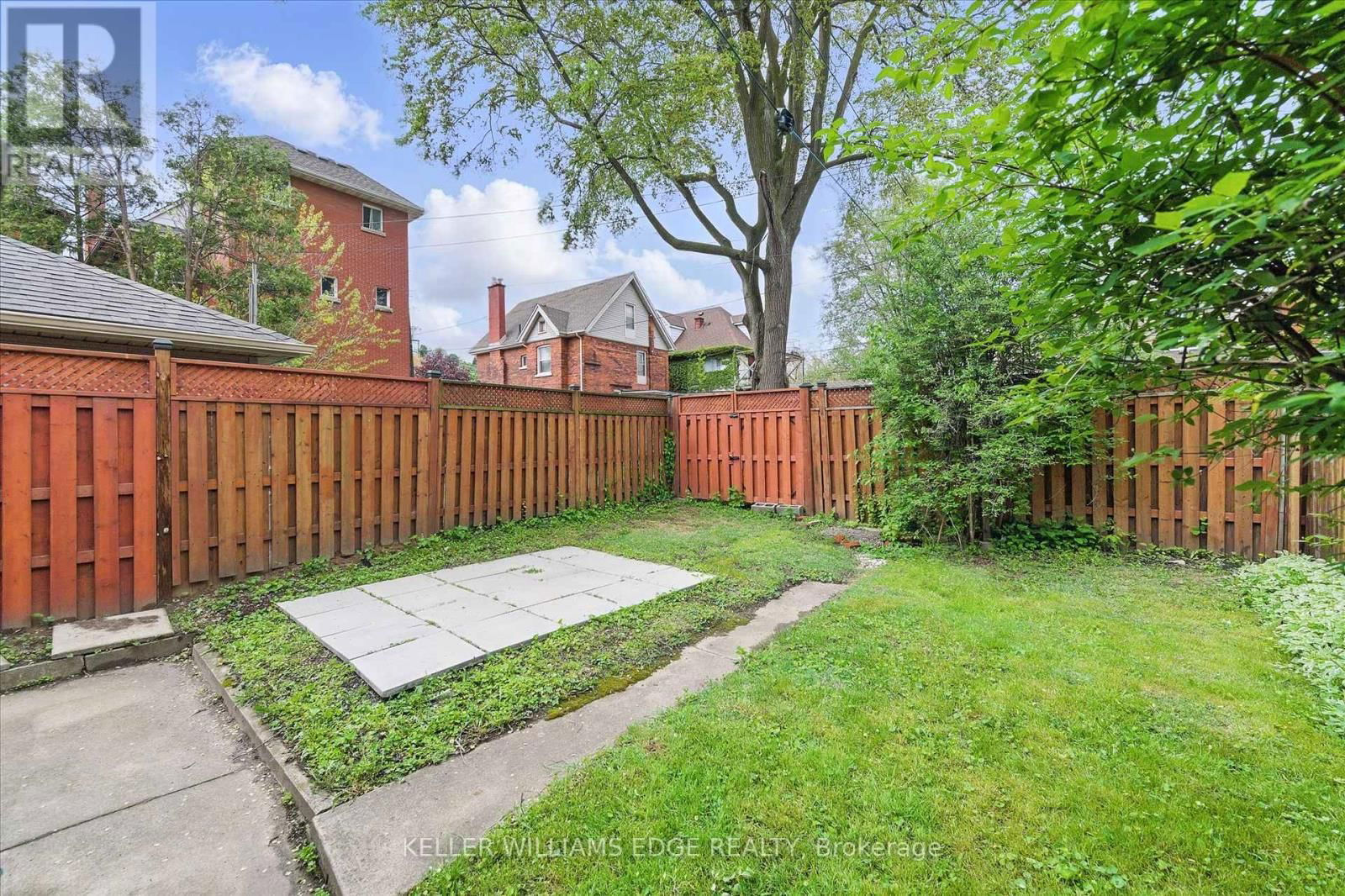 122 SANFORD AVENUE SOUTH Image 37