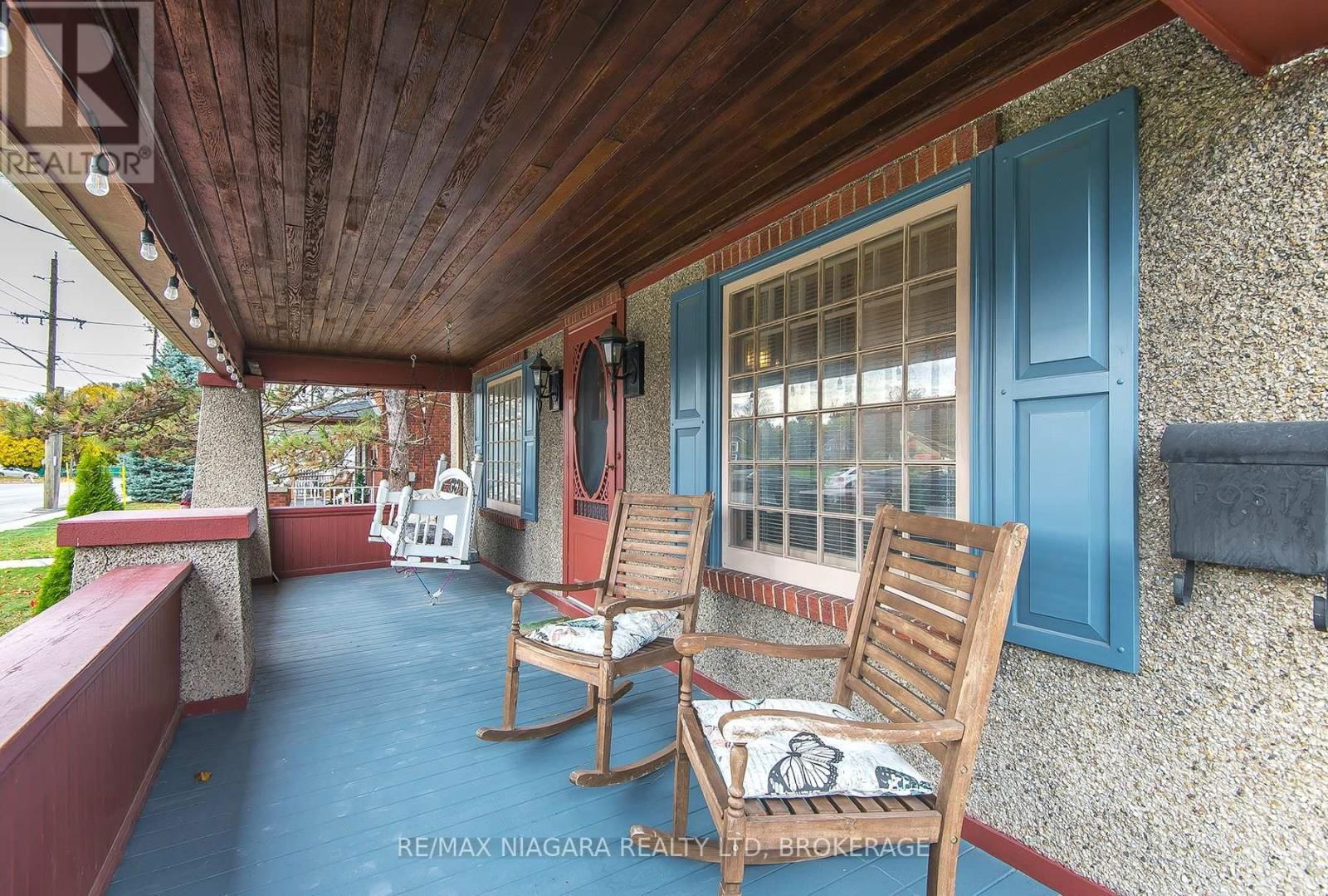 257 SUGARLOAF STREET Image 16