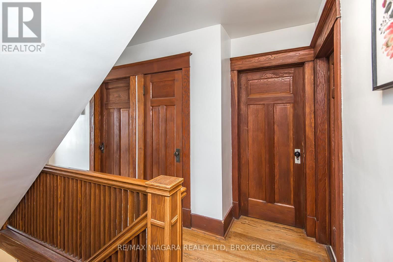 257 SUGARLOAF STREET Image 30
