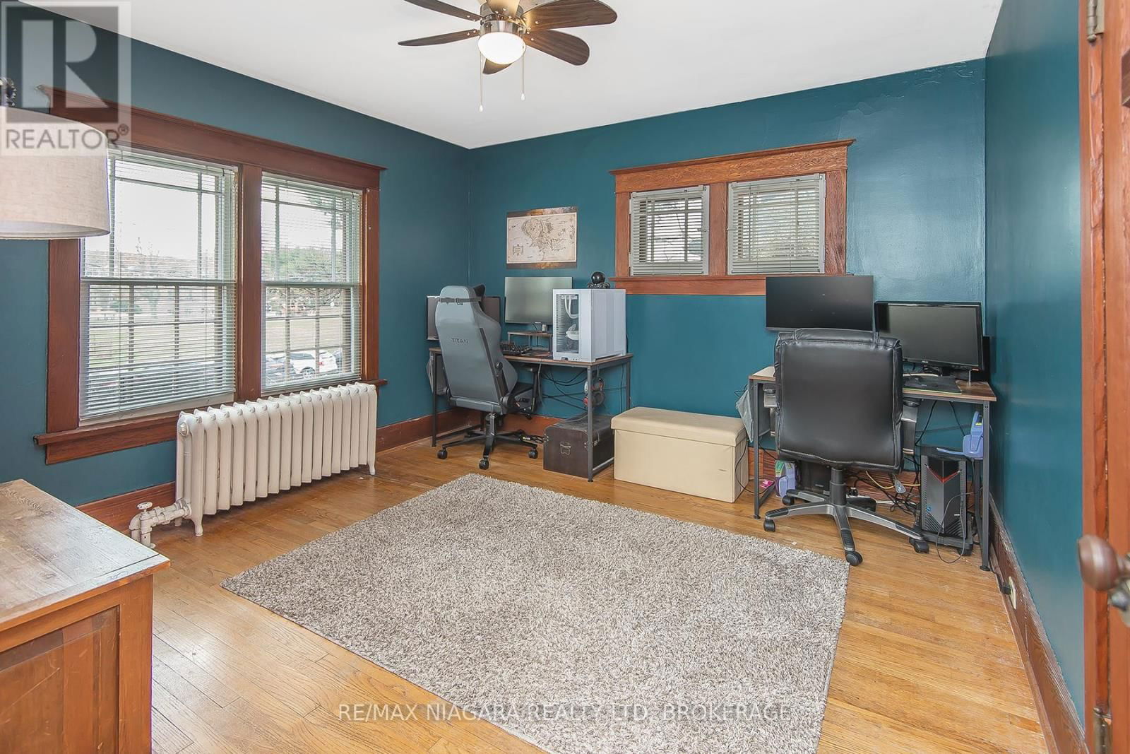 257 SUGARLOAF STREET Image 33