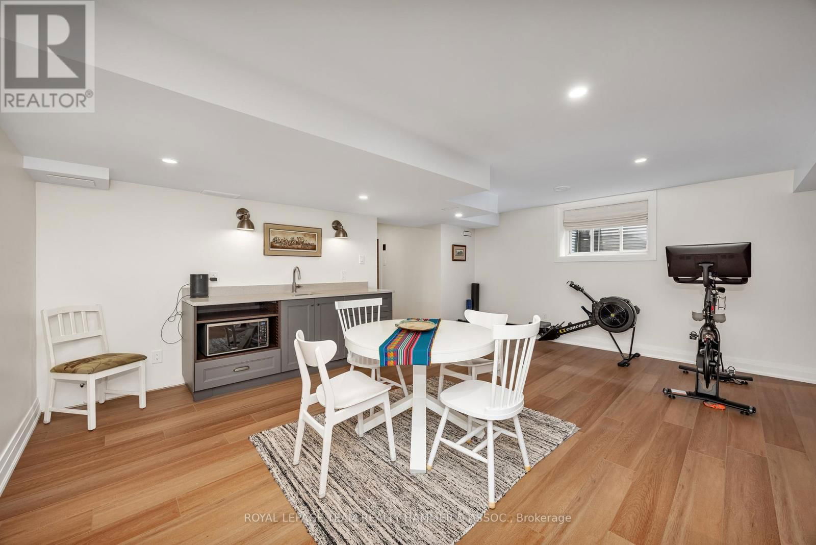 88 DEFENCE STREET Image 36