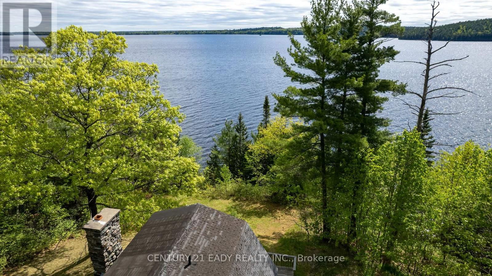 1044 BEACHS LANE Image 11
