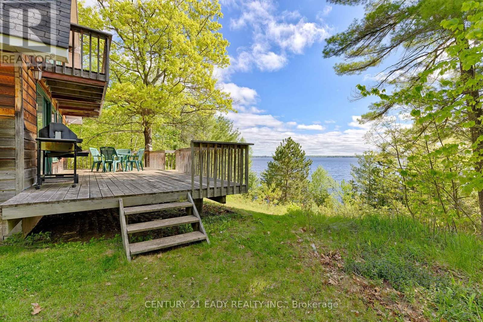 1044 BEACHS LANE Image 23