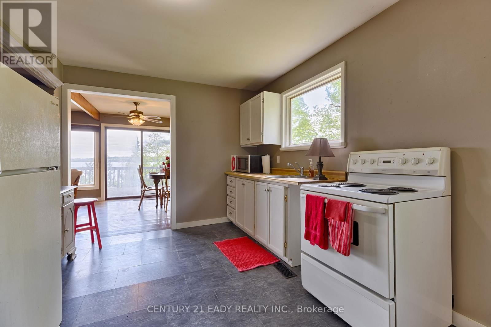 1044 BEACHS LANE Image 29