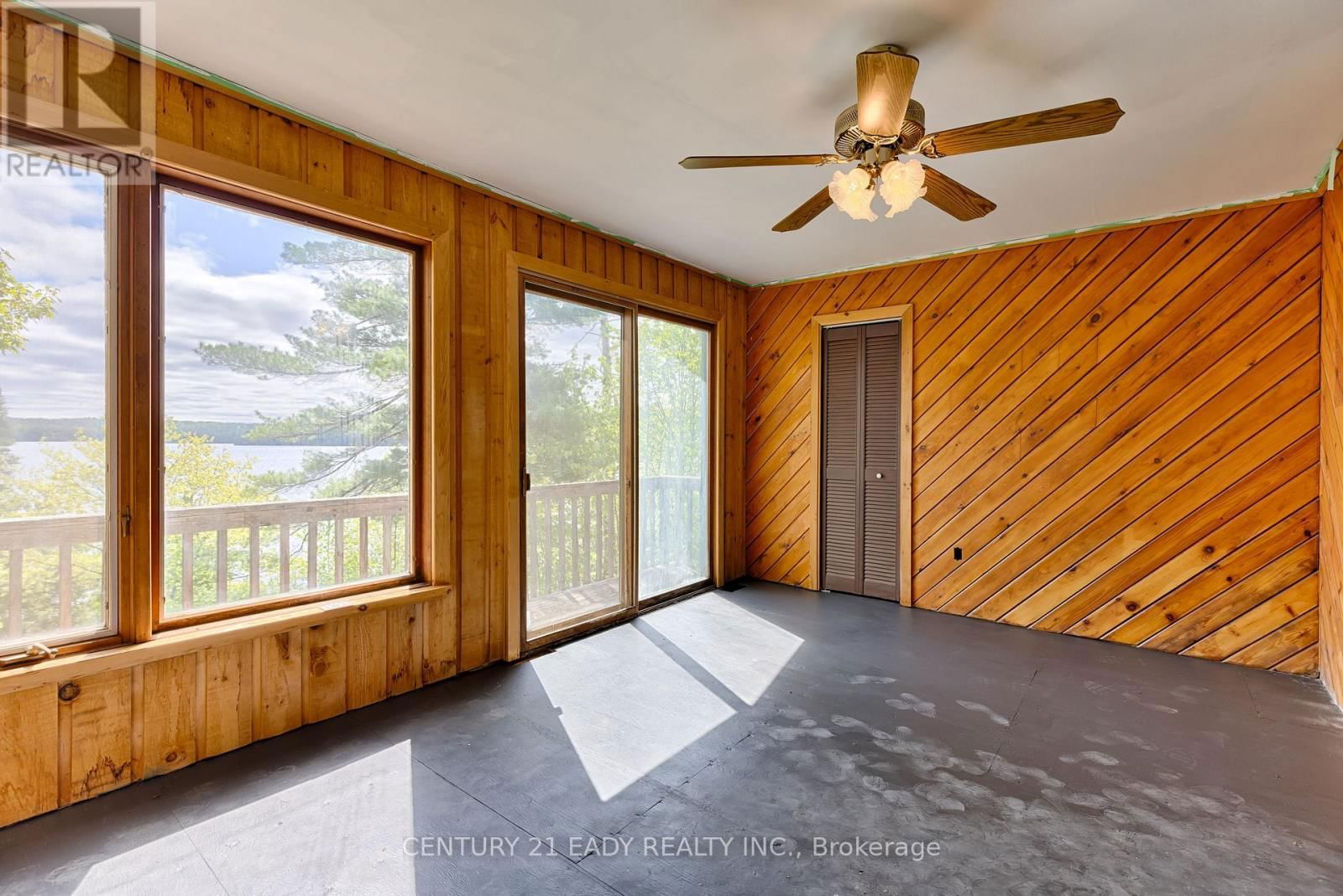 1044 BEACHS LANE Image 44