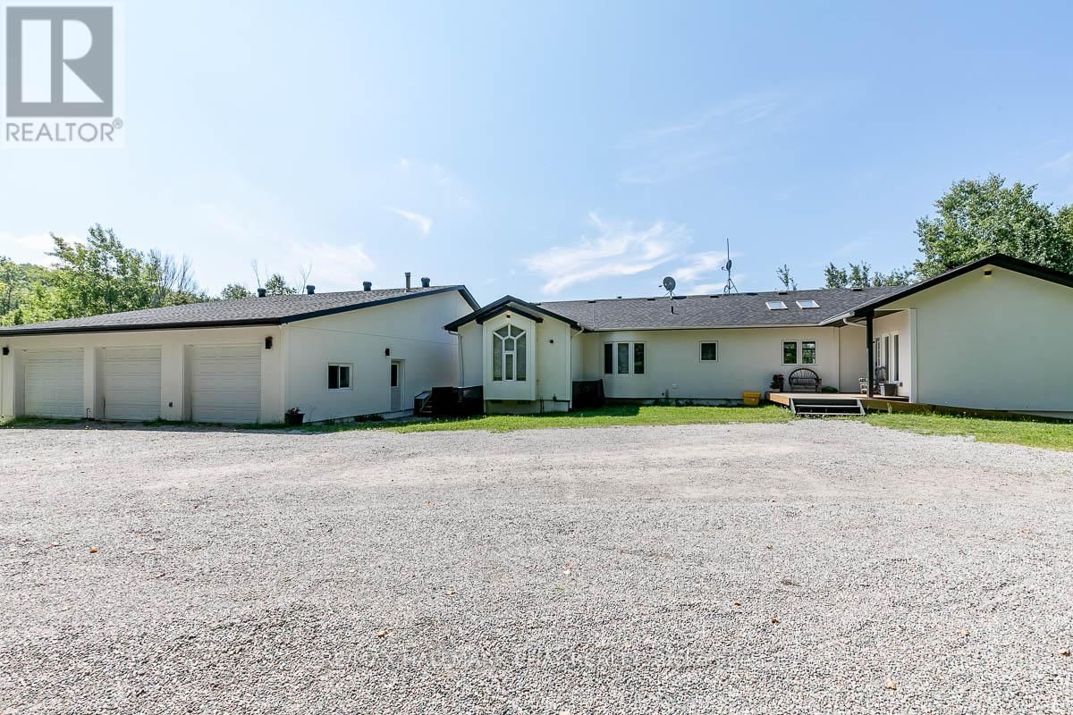 2318 PICKEREL & JACK LAKE ROAD Image 12