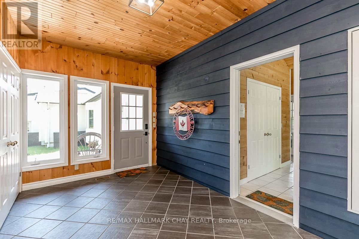 2318 PICKEREL & JACK LAKE ROAD Image 18