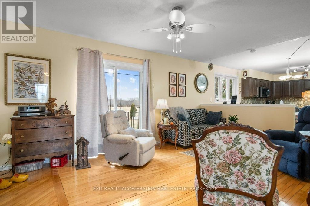 371 COUNTY RD 8 Image 10