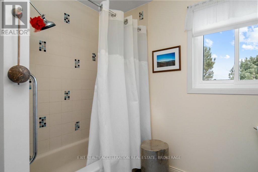 371 COUNTY RD 8 Image 25