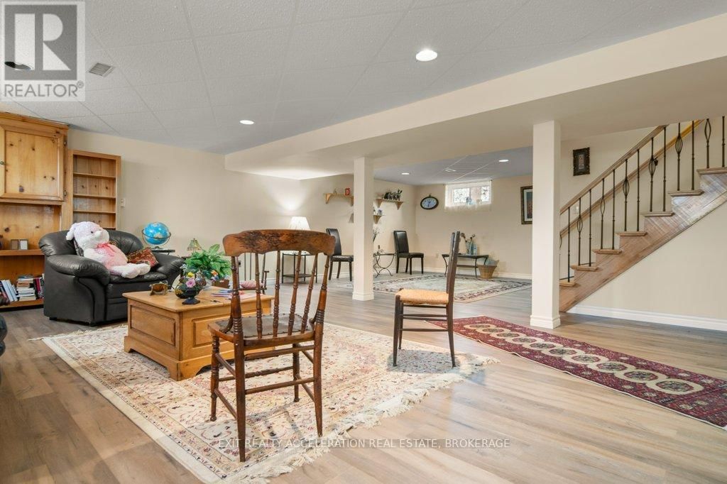 371 COUNTY RD 8 Image 27
