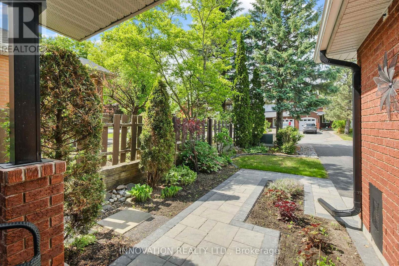 109 BLACKDOME CRESCENT Image 32