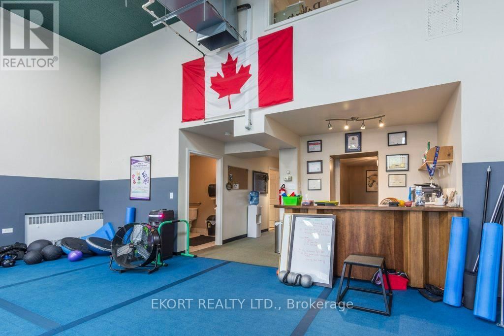 286 FRONT STREET Image 10