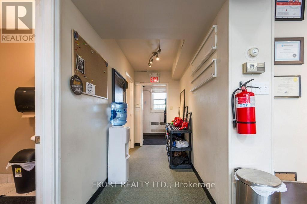 286 FRONT STREET Image 11