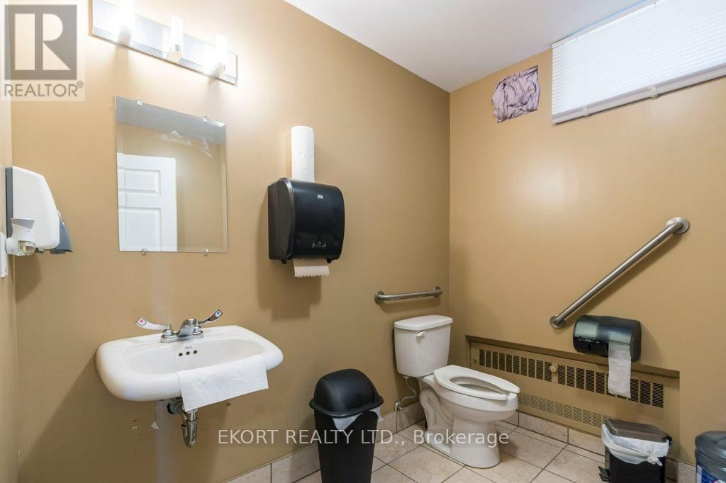 286 FRONT STREET Image 14