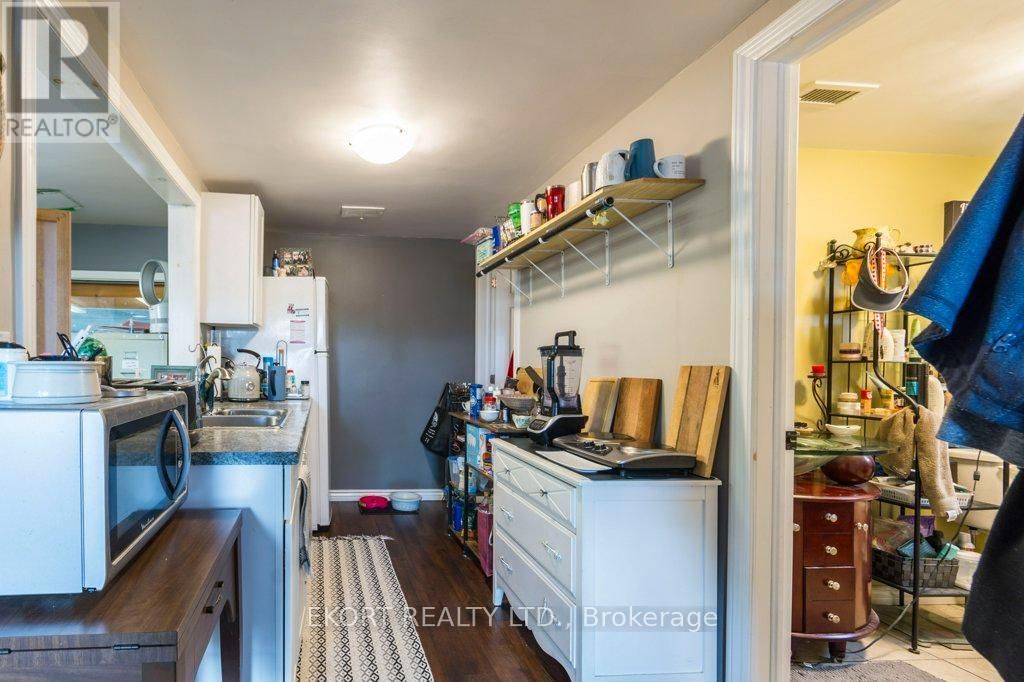 286 FRONT STREET Image 17