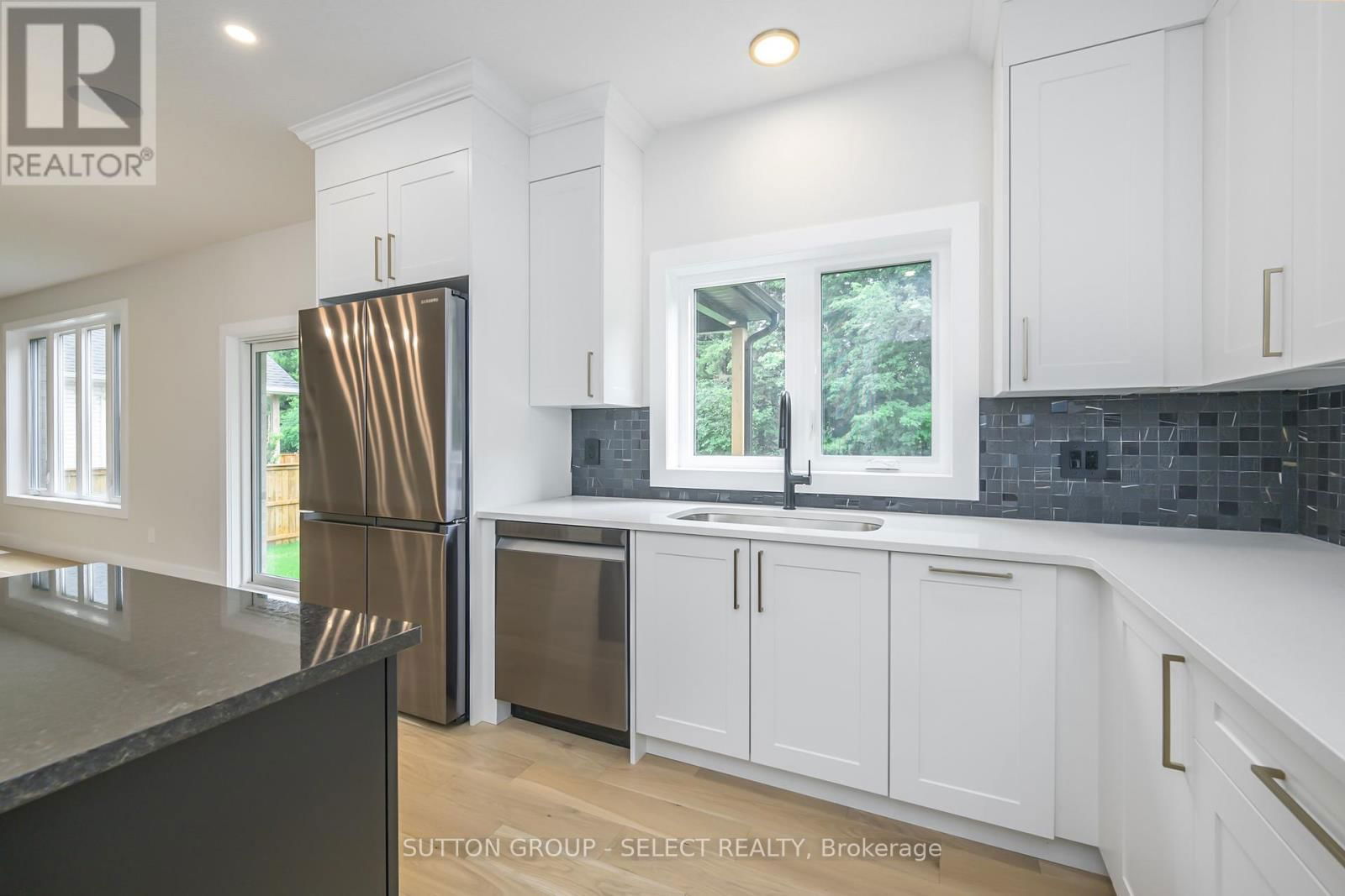 119 OPTIMIST DRIVE Image 14