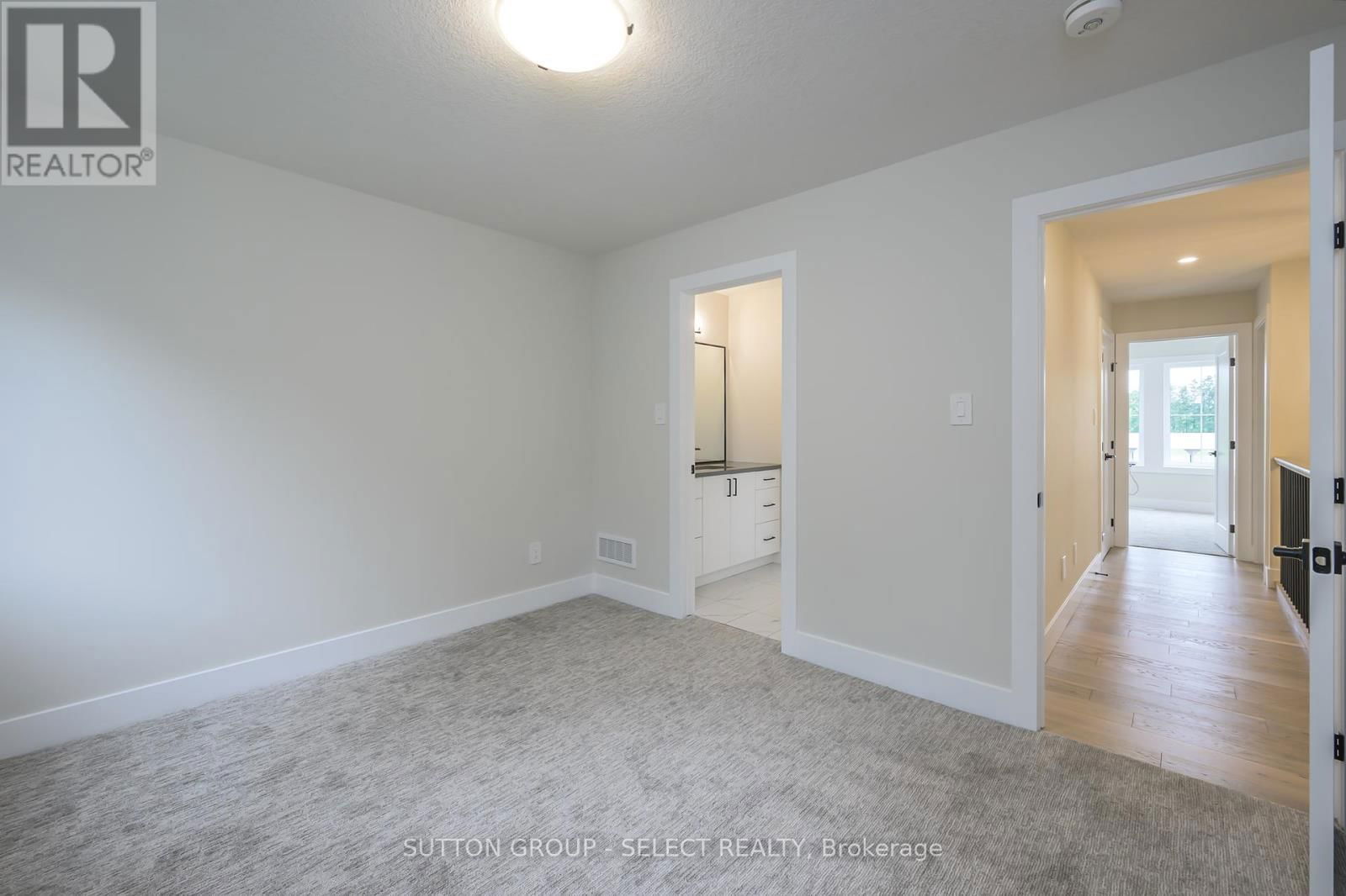 119 OPTIMIST DRIVE Image 29