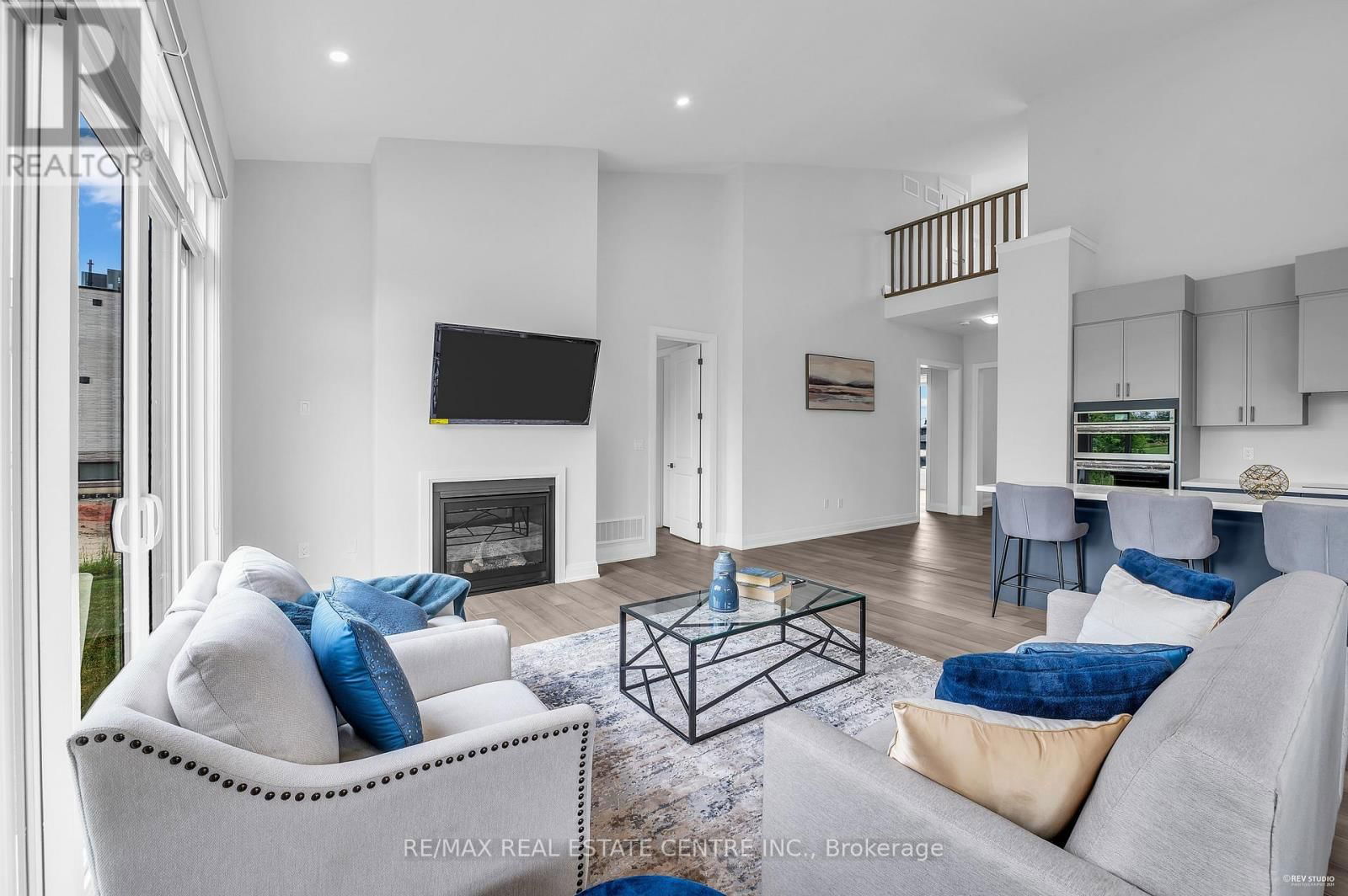 119 SLADDEN COURT Image 17