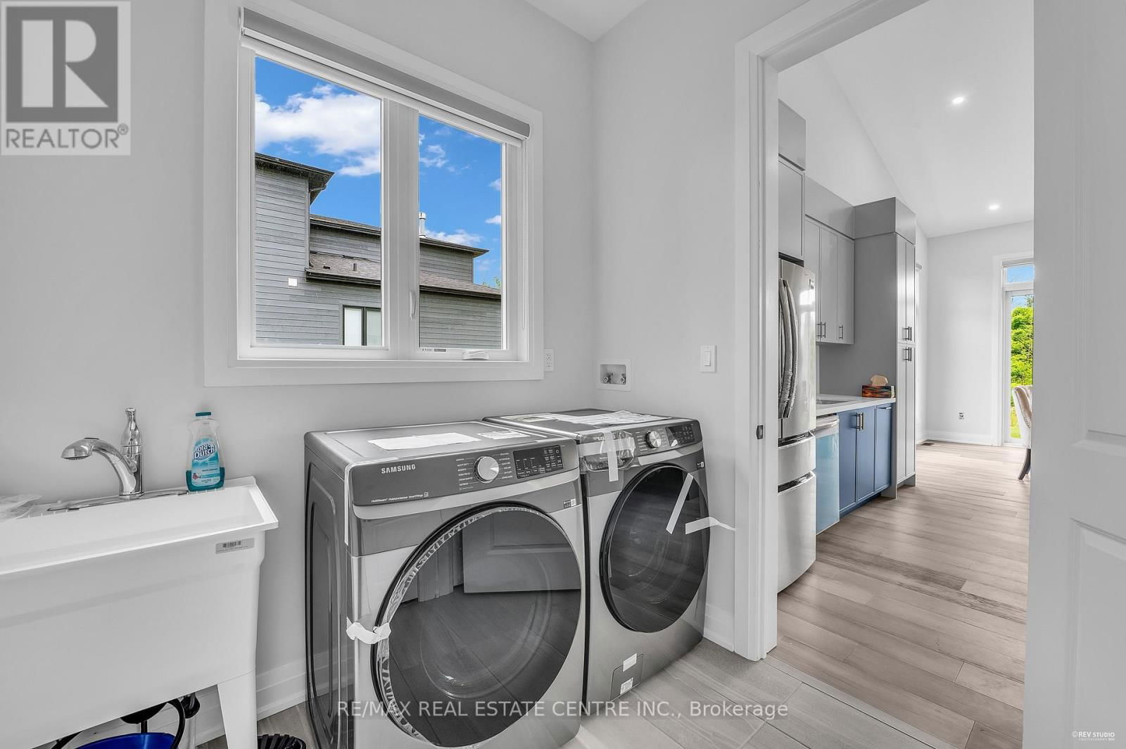 119 SLADDEN COURT Image 46