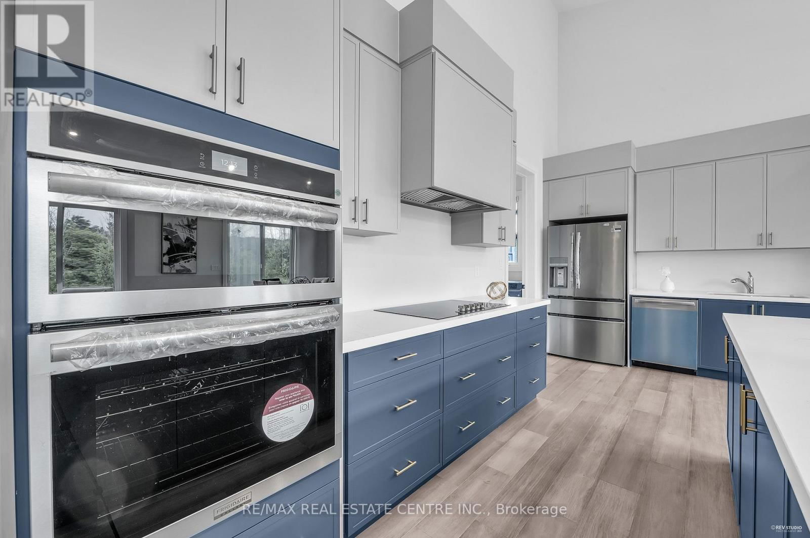 119 SLADDEN COURT Image 48