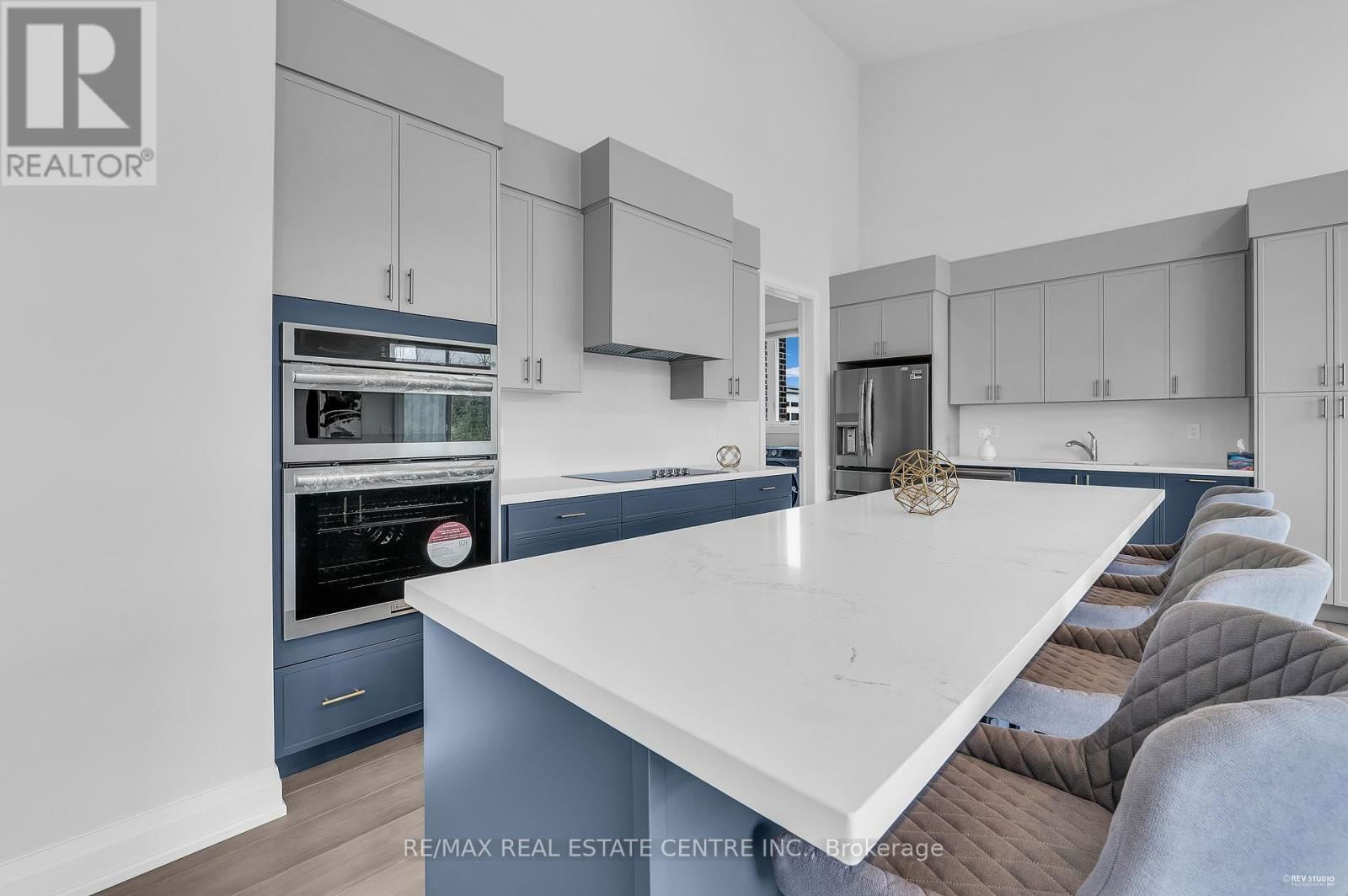 119 SLADDEN COURT Image 49