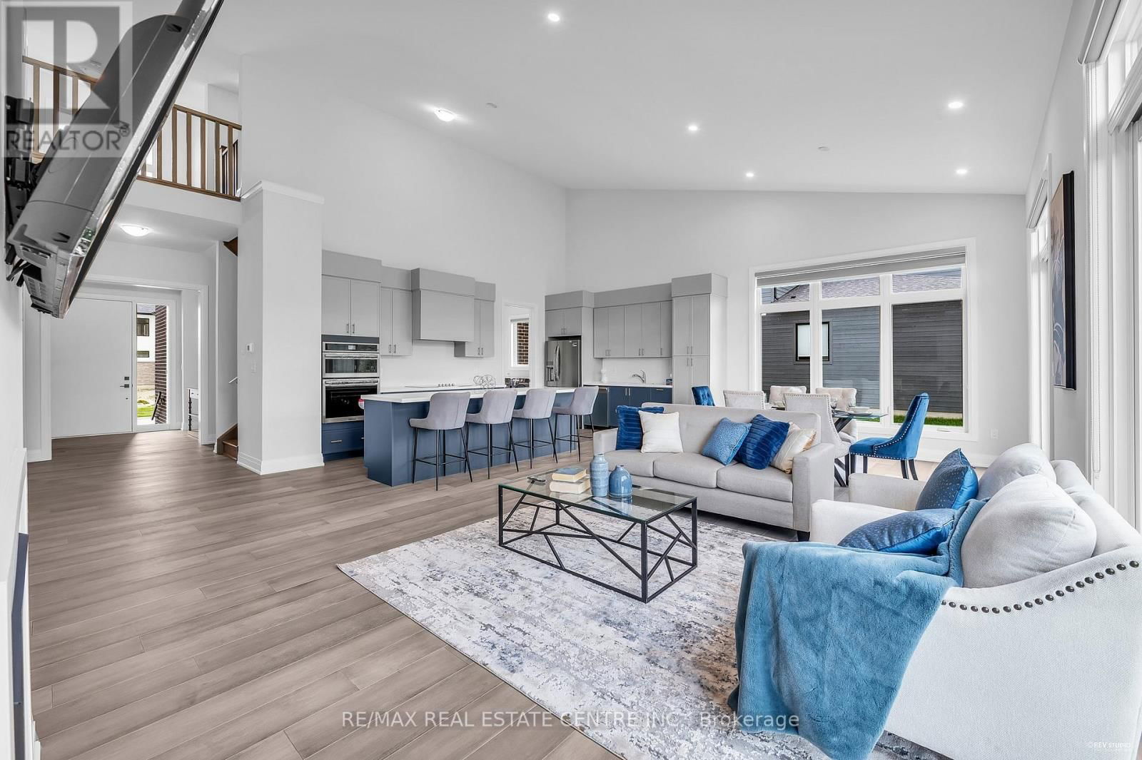 119 SLADDEN COURT Image 7
