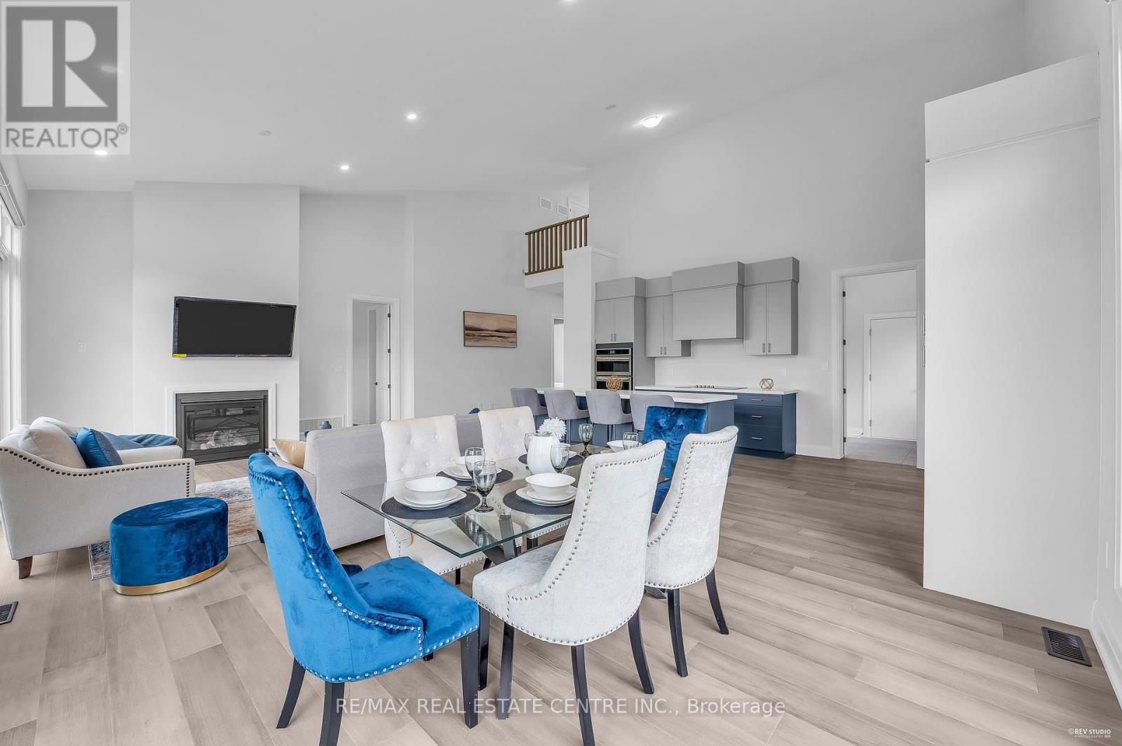 119 SLADDEN COURT Image 8