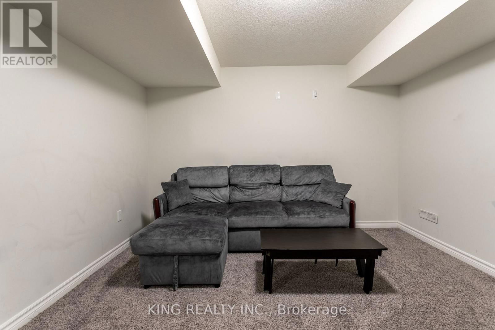1 MINLER STREET Image 43