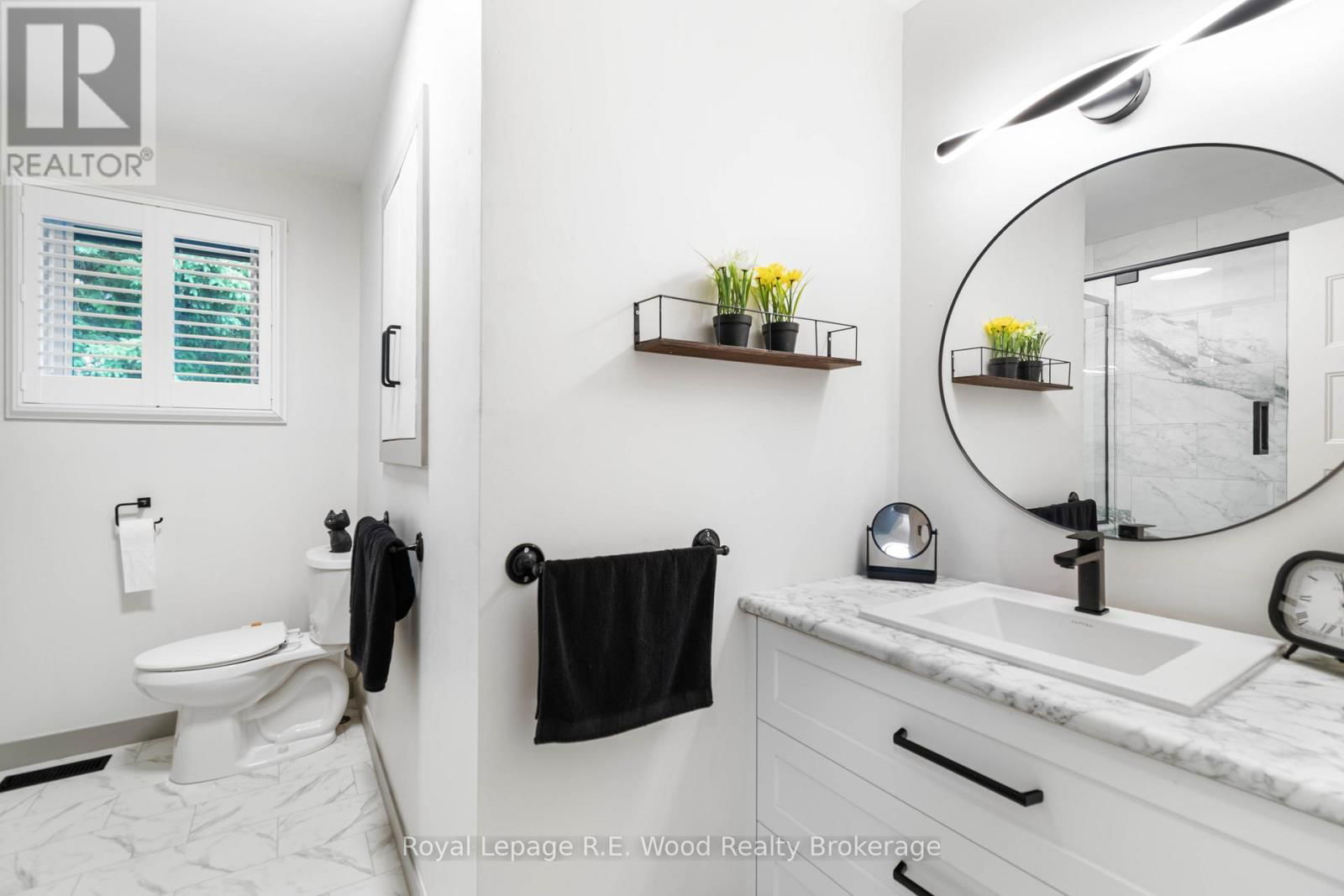 32 DEVON COURT Image 10