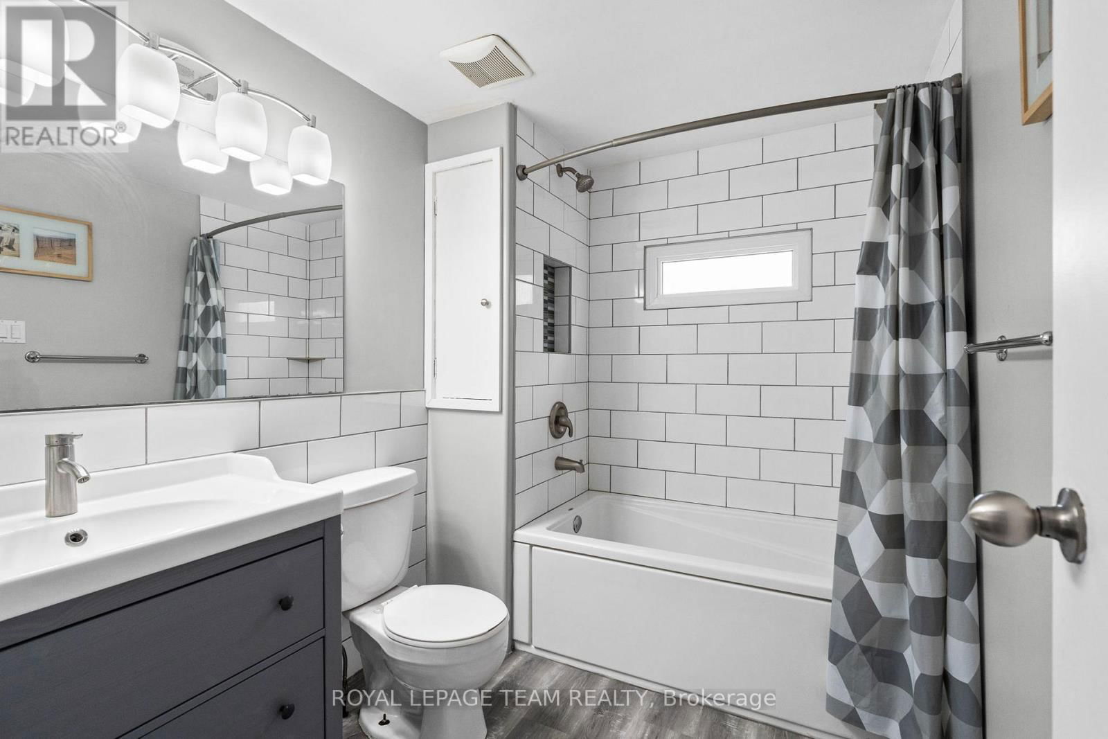 2176 DEVELOPMENT ROAD Image 20