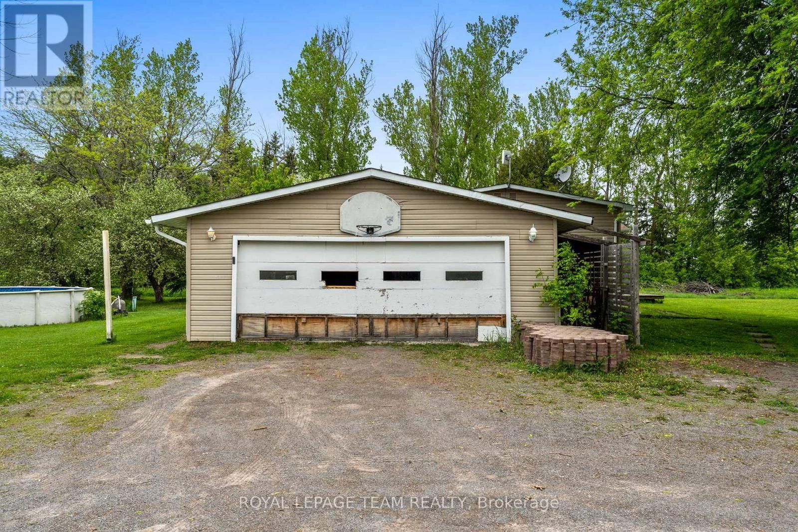 2176 DEVELOPMENT ROAD Image 41