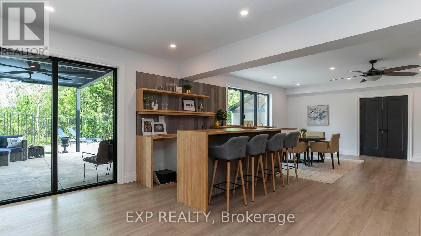 253 - 9861 GLENDON DRIVE Image 31