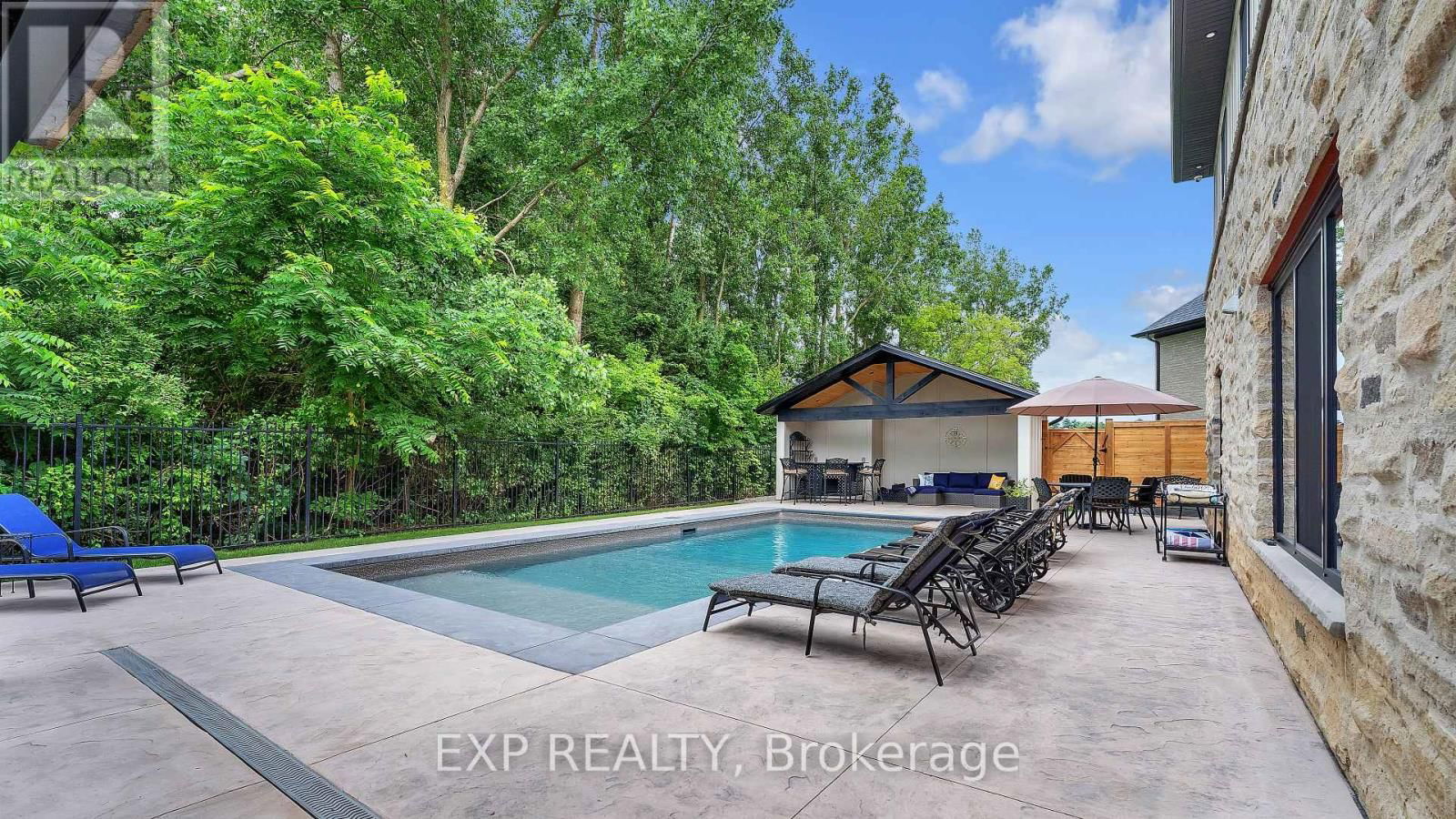 253 - 9861 GLENDON DRIVE Image 39