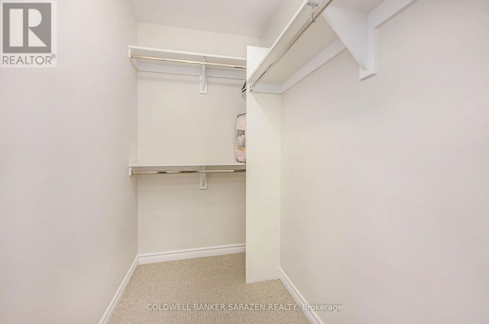 207 BLACKHORSE DRIVE Image 15