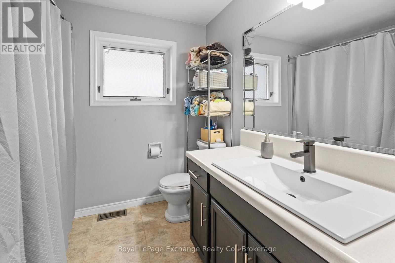 586 MCGAW DRIVE Image 10