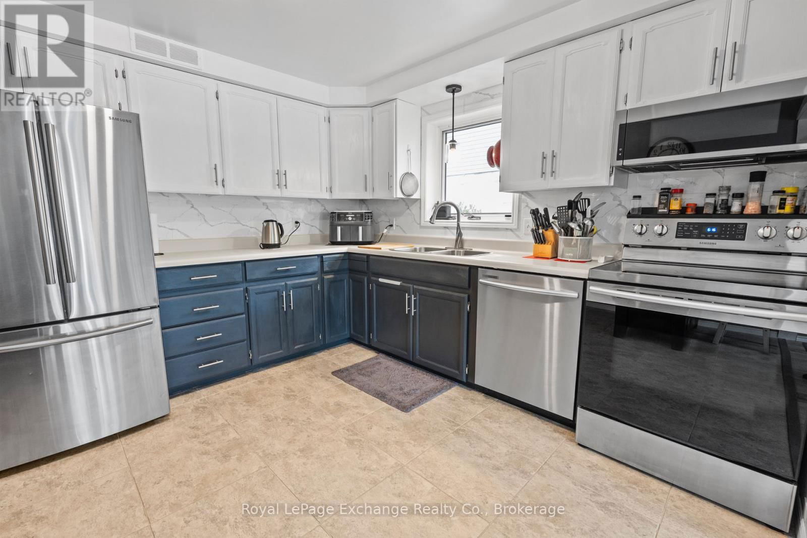 586 MCGAW DRIVE Image 2