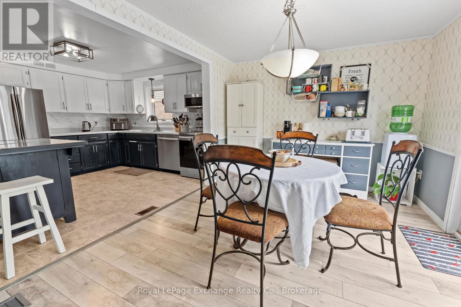 586 MCGAW DRIVE Image 4
