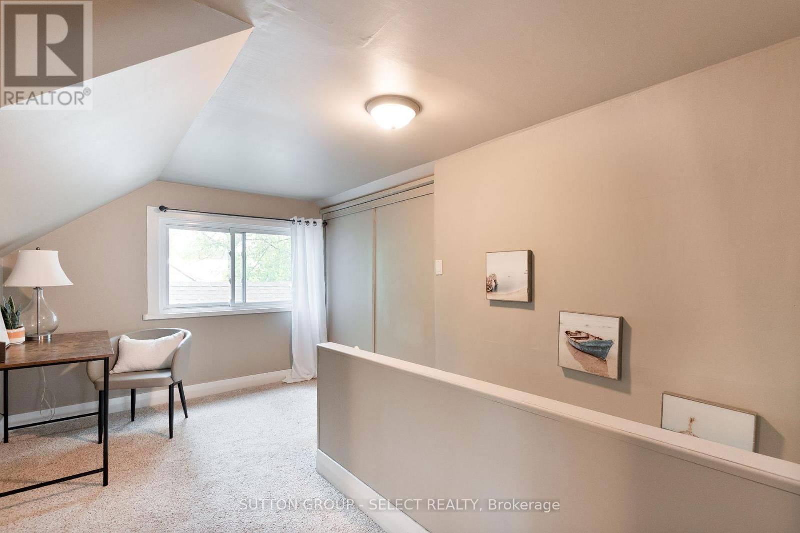 570 KINGSWAY AVENUE Image 31
