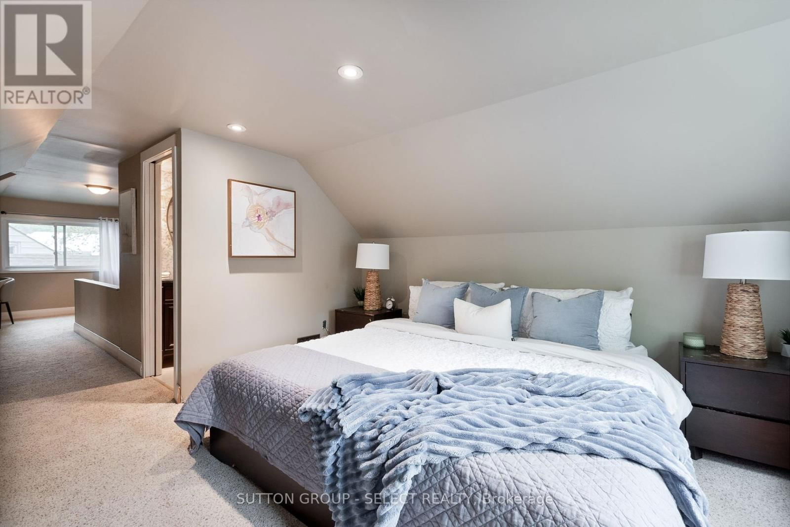 570 KINGSWAY AVENUE Image 34